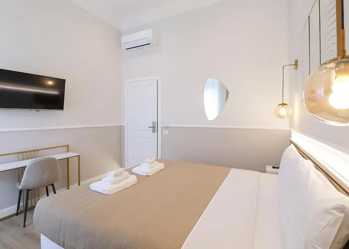בית הארחה St Peter & Vatican Luxury - Boutique In Centre & Vatican - Ac, Wifi & Metro 5 Min 4*
