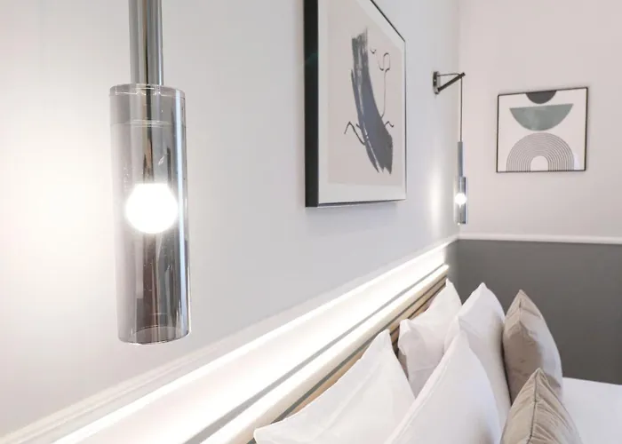 St Peter & Vatican Luxury - Boutique In Centre & Vatican - Ac, Wifi & Metro 5 Min